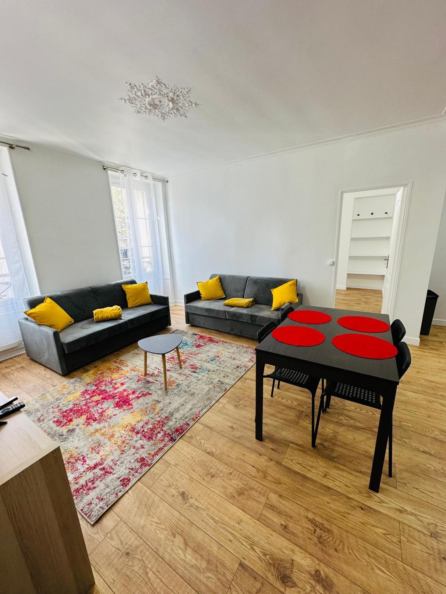 Appartement Refait A Neuf 2 Pieces - - Equipe - Parking *