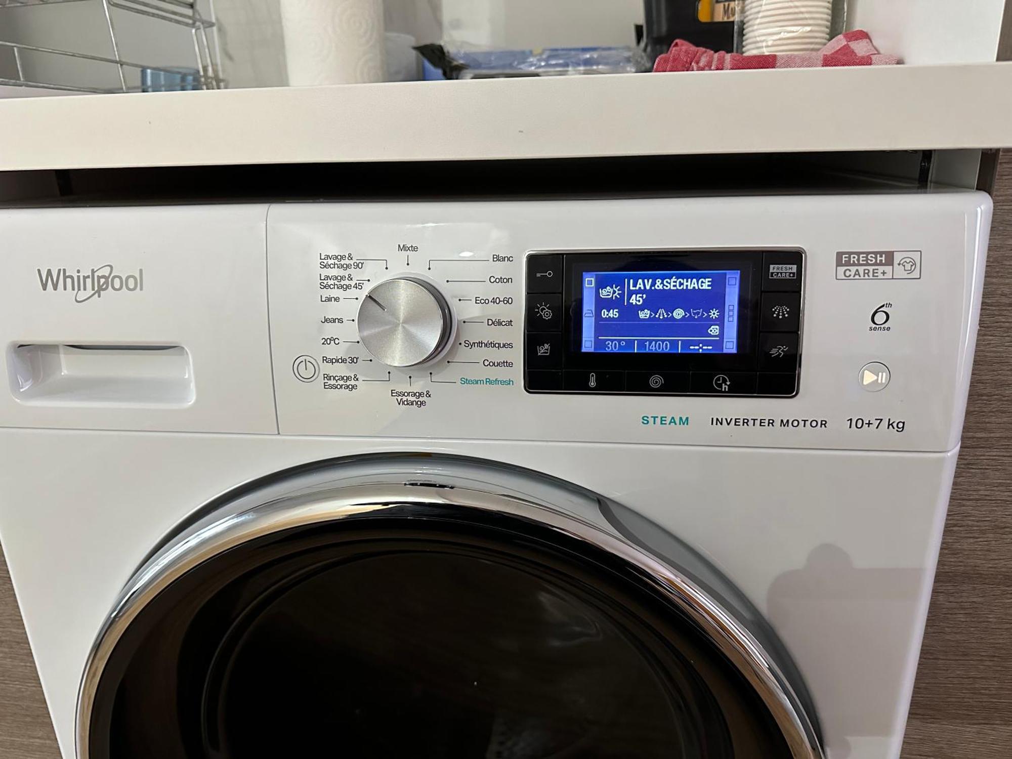 Refait A Neuf 2 Pieces - - Equipe - Parking Appartement *