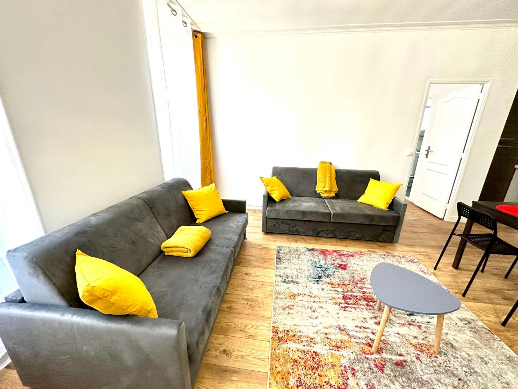 Refait A Neuf 2 Pieces - - Equipe - Parking