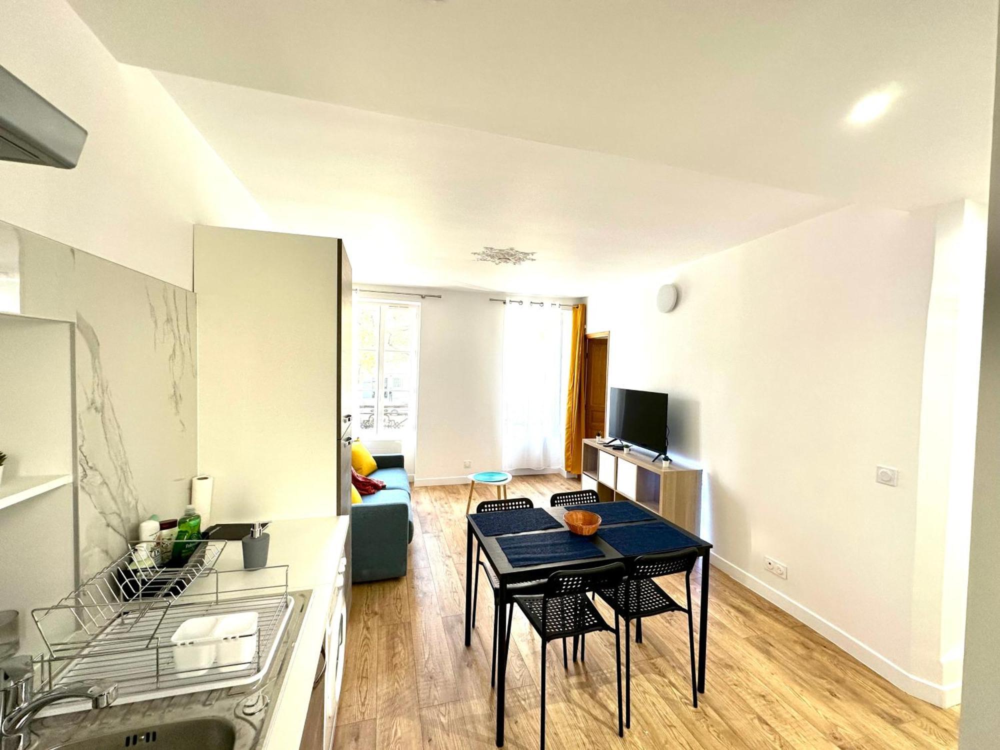 Appartement Refait A Neuf 2 Pieces - - Equipe - Parking Parijs